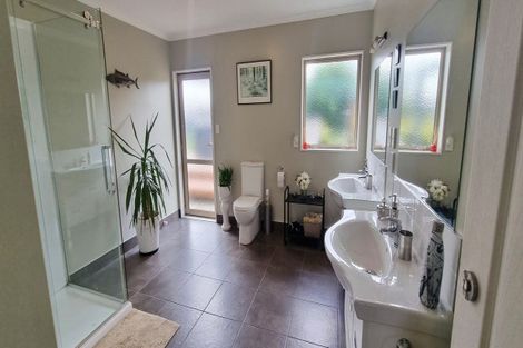 Photo of property in 64 Lea Grove, Levin, 5572