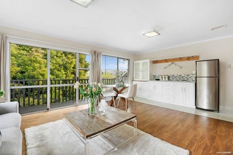 Photo of property in 18 Contessa Drive, Glenfield, Auckland, 0629