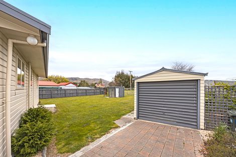 Photo of property in 25 Freyberg Avenue, Kurow, 9435