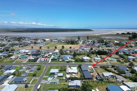Photo of property in 29 Pratt Avenue, Foxton Beach, Foxton, 4815