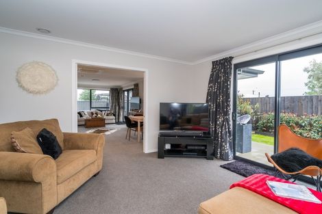 Photo of property in 13 Smiley Place, Mosgiel, 9024