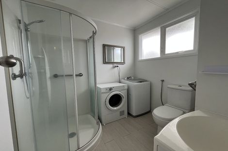 Photo of property in 2/25 Margaret Place, Milford, Auckland, 0620