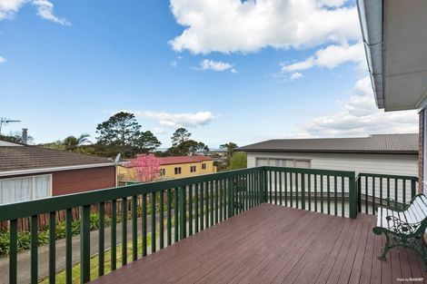 Photo of property in 16 Glendhu Road, Bayview, Auckland, 0629