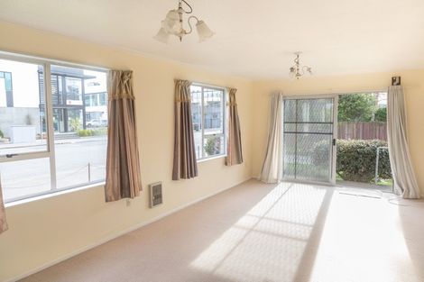 Photo of property in 1/104 Picton Avenue, Riccarton, Christchurch, 8011