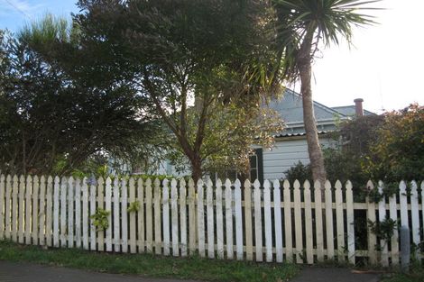 Photo of property in 12 Beaconsfield Road, Portobello, Dunedin, 9014