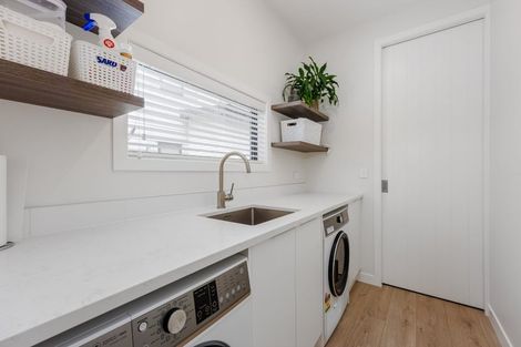 Photo of property in 19 Headsail Drive, Long Bay, Auckland, 0630