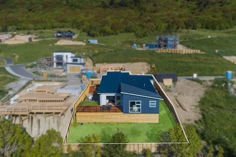 Photo of property in 90 Kotare Street, Waikanae, 5036