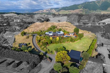 Photo of property in 36 Raukawa Road, Peka Peka, Waikanae, 5391