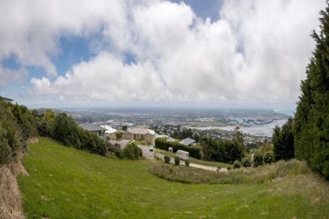 Photo of property in 10 Signal Hill Road, Mount Pleasant, Christchurch, 8081