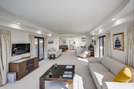 Photo of property in 24 The Esplanade, Westshore, Napier, 4110