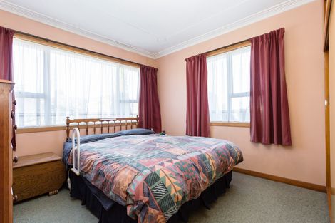 Photo of property in 5 Watson Street, Green Island, Dunedin, 9018