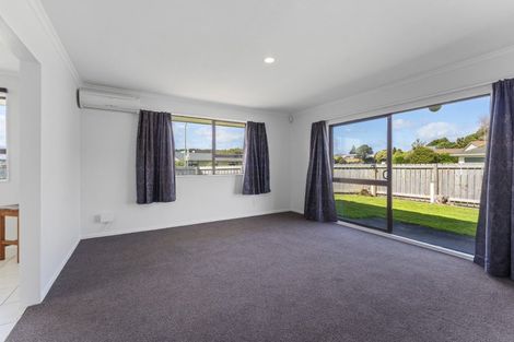 Photo of property in 87 Norfolk Crescent, Otaki Beach, Otaki, 5512