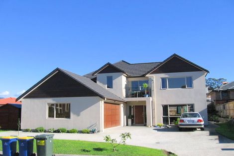 Photo of property in 5 South Kensington Way, Henderson, Auckland, 0612