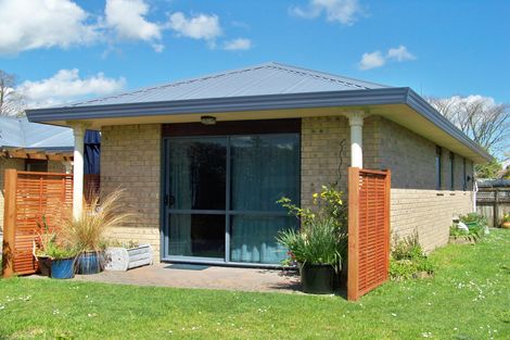 Photo of property in 114 Arnold Street, Leamington, Cambridge, 3432