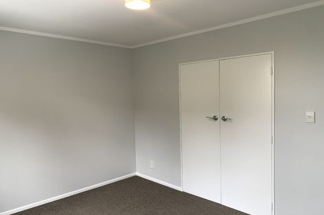 Photo of property in 7b Taka Grove, Normandale, Lower Hutt, 5010