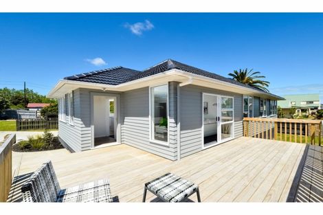 Photo of property in 16a Tapu Road, Huapai, Kumeu, 0810