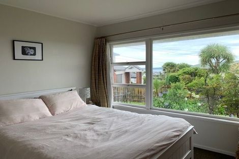 Photo of property in 2/4 Dewsbury Terrace, Castor Bay, Auckland, 0620