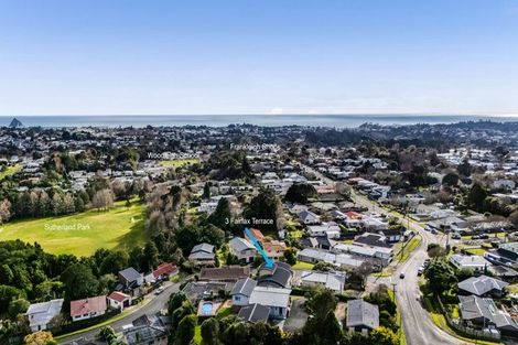 Photo of property in 3 Fairfax Terrace, Frankleigh Park, New Plymouth, 4310