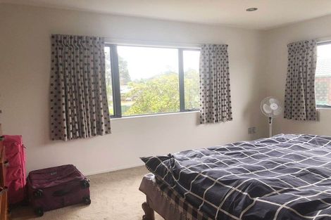 Photo of property in 10b Harrybrook Road, Green Bay, Auckland, 0604