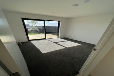 Photo of property in 14 Papa Takaro Lane, Flat Bush, Auckland, 2019