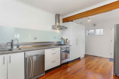 Photo of property in 35 Princes Street, Northcote Point, Auckland, 0627