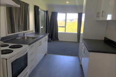 Photo of property in 13 Kaitangata Crescent, Kelson, Lower Hutt, 5010