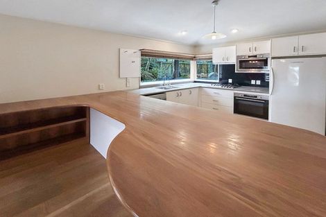 Photo of property in 1a Tui Crescent, Waikanae, 5036