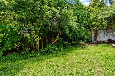 Photo of property in 2a Pitoitoi Road, Days Bay, Lower Hutt, 5013