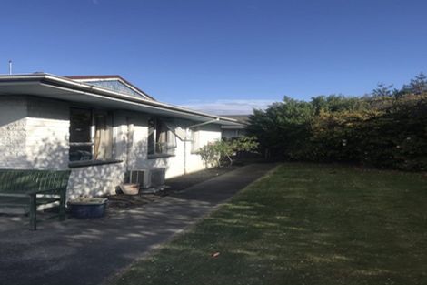Photo of property in 104 Holly Road, St Albans, Christchurch, 8014