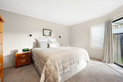 Photo of property in 25 Dallinger Street, St Andrews, Hamilton, 3200