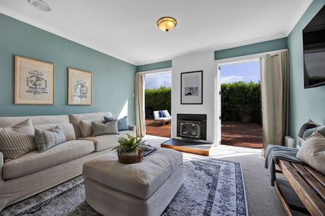 Photo of property in 44 Upjohn Street, Brooklands, New Plymouth, 4310