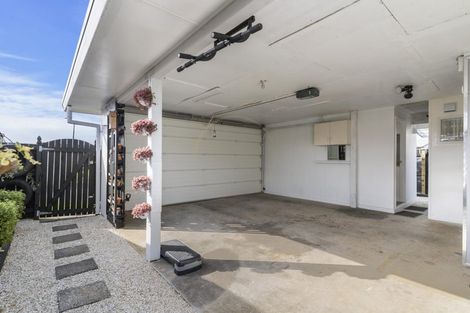 Photo of property in 1/11 Volta Place, Clendon Park, Auckland, 2103