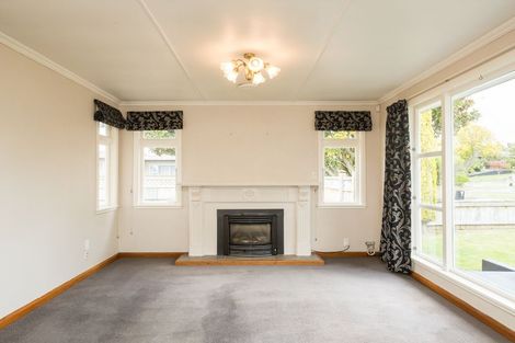 Photo of property in 1 Woodstock Place, Hokowhitu, Palmerston North, 4410