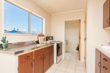 Photo of property in 40 Norfolk Crescent, Otaki Beach, Otaki, 5512