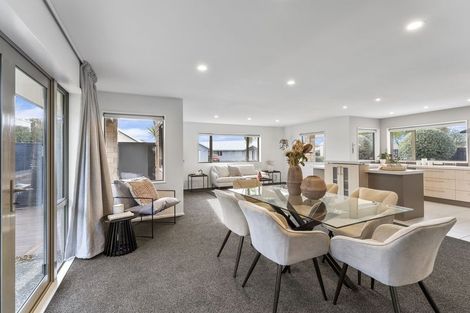 Photo of property in 3 Evergreen Place, Parklands, Christchurch, 8083