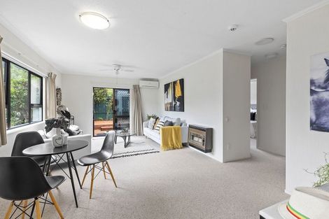 Photo of property in 29b Hinau Street, Tawa, Wellington, 5028