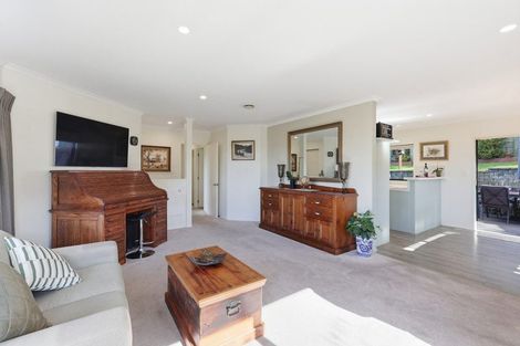 Photo of property in 5 Rose Court, Orewa, 0931