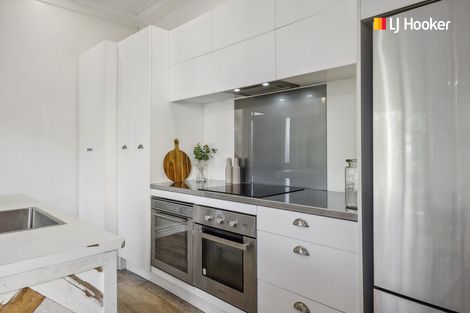 Photo of property in 52 Sutherland Street, Dunedin Central, Dunedin, 9016