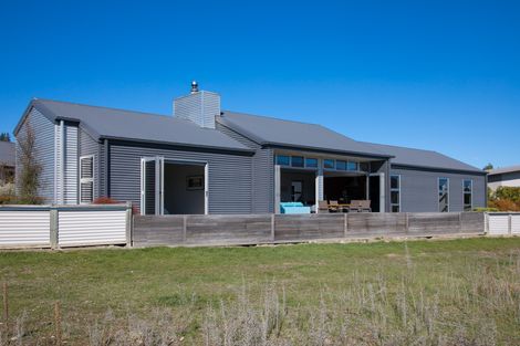 Photo of property in 9 Dwyer Place, Lake Tekapo, 7999
