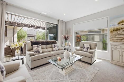 Photo of property in 6 Sarcodia Place, Papamoa Beach, Papamoa, 3118