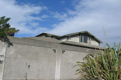 Photo of property in 1 Inglis Street, Seatoun, Wellington, 6022