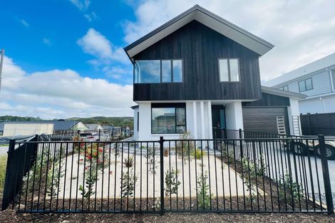 Photo of property in 40 Kotuitui Drive, Wainui, 0992