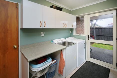 Photo of property in 3 Oaktree Lane, Bishopdale, Christchurch, 8053