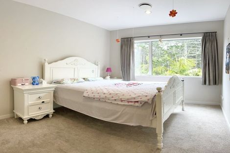 Photo of property in 68 Harrowglen Drive, Northcross, Auckland, 0630