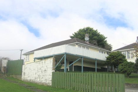 Photo of property in 10 Maher Place, Ranui, Porirua, 5024