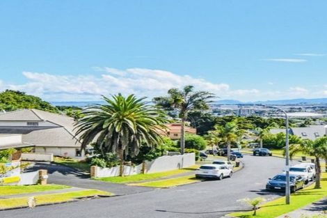 Photo of property in 5 Silkwood Grove, Totara Heights, Auckland, 2105