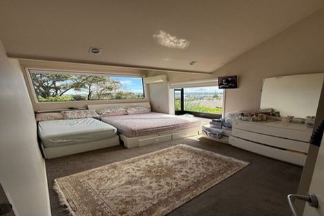 Photo of property in 1/112 Coronation Road, Hillcrest, Auckland, 0627