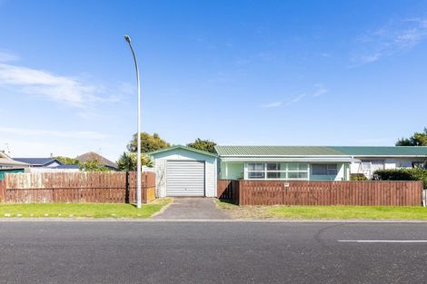 Photo of property in 69b Hume Street, Waitara, 4320