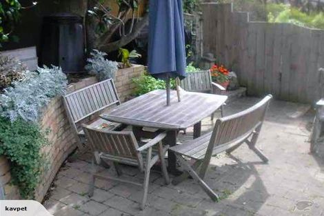 Photo of property in 4/17 Oriental Terrace, Oriental Bay, Wellington, 6011