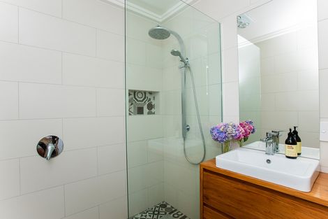 Photo of property in 59 Moana Road, Okitu, Gisborne, 4010